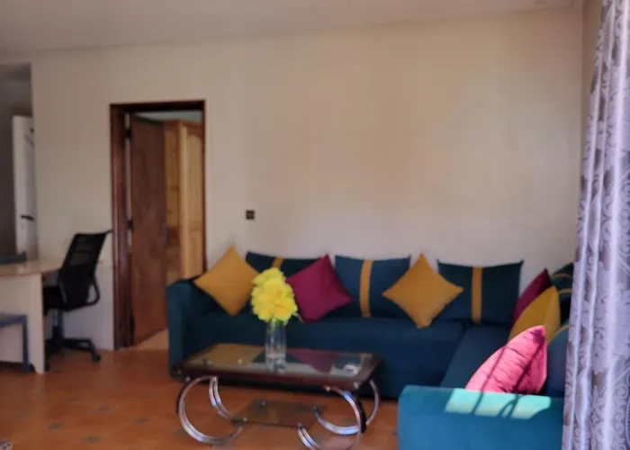 Imi Ouaddar Apartment Just Steps From The Beach